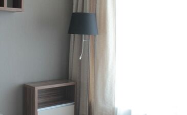 Bytový design | Návrh interiéru obývacího pokoje - kout s lampou