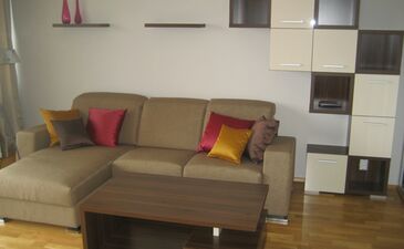 Nábytek, dekorace, sedačka 2 | Návrh a realizace Obývací pokoje
